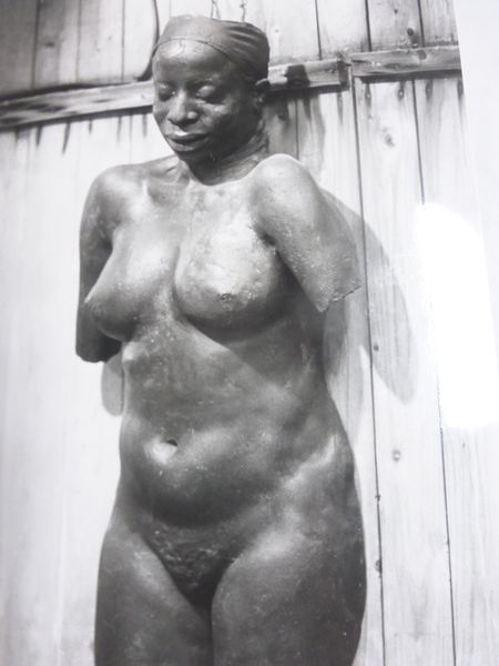 Étude pour Mama Africa - Haut relief céramique © Clément